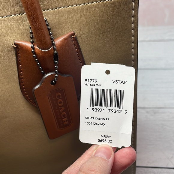 Coach Cashin Carry Tote 29 In Colorblock A13 - Picture 10 of 10